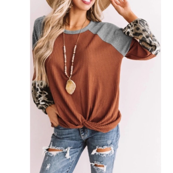 Fall blouse • - Picture 2 of 7